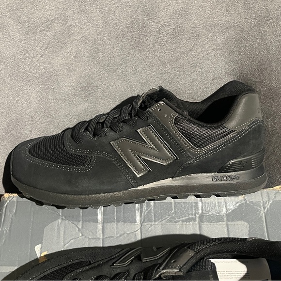 New Balance Men’s Sneakers 574 Black Size 11 US - Picture 6 of 15